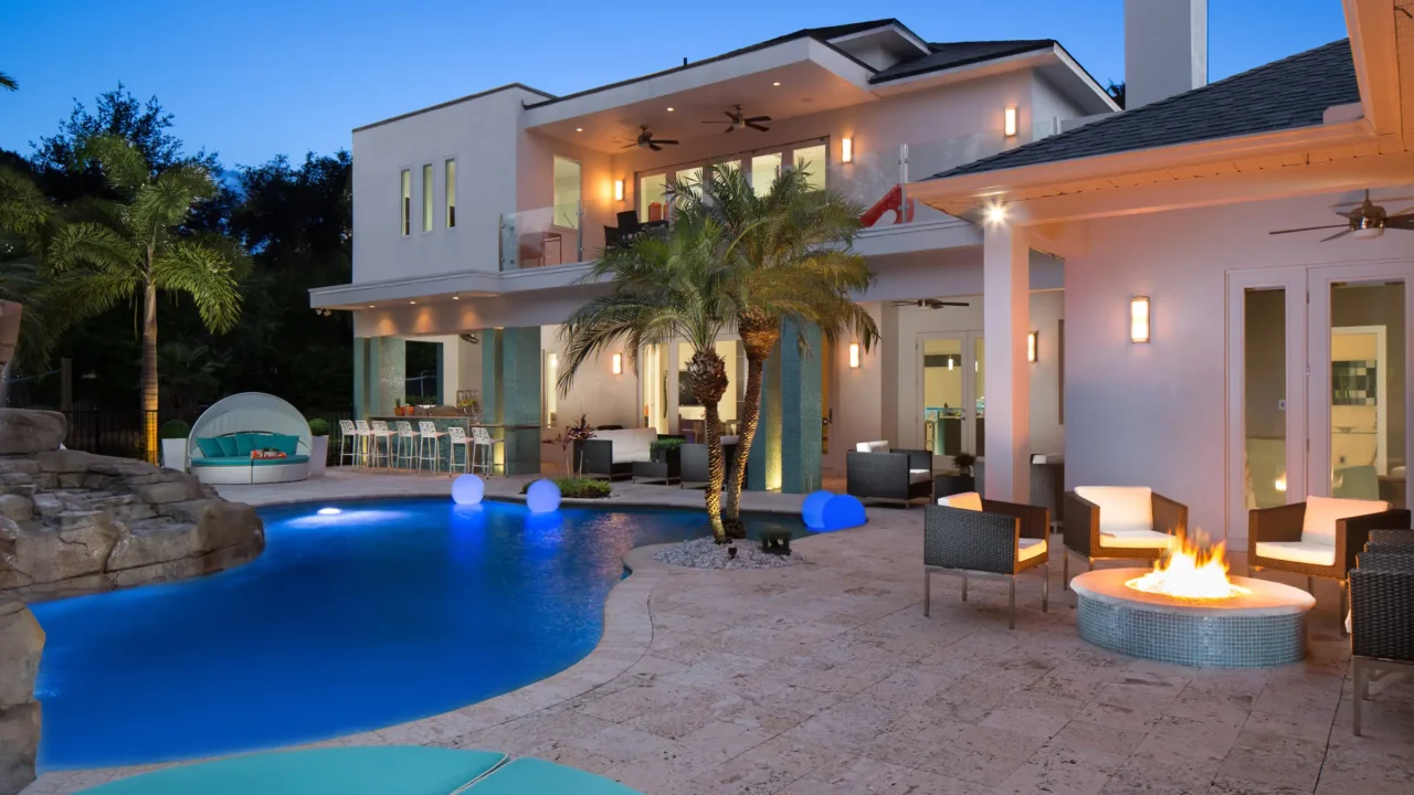 Contempory Living